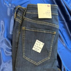 NWT SO 401 Mid rise Crop SZ 7
